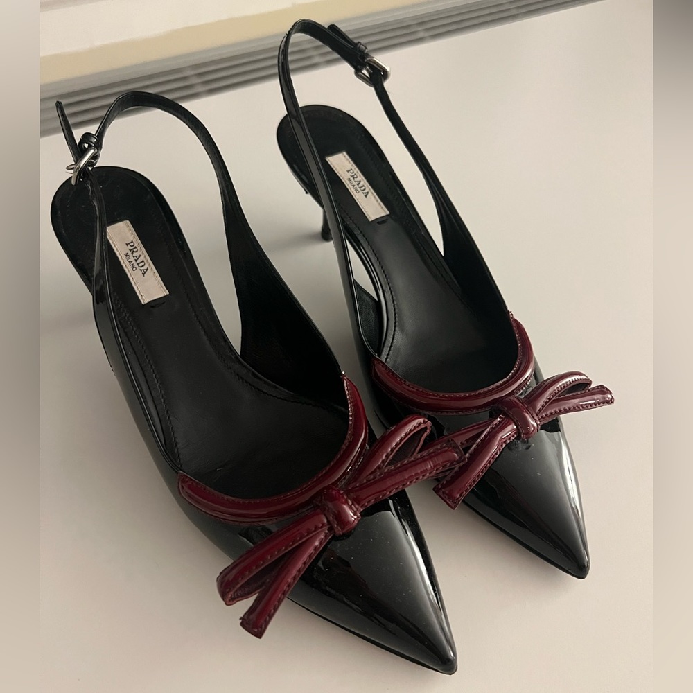 PRADA - vintage kitten heel mules